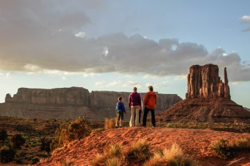 Monument Valley Hiking