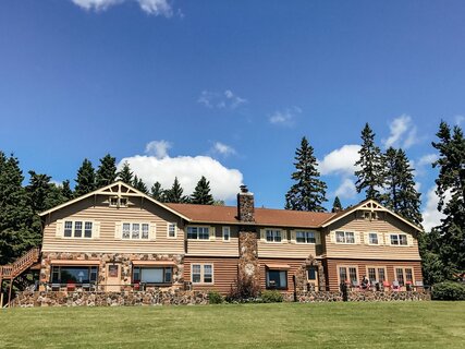 Cascade Lodge