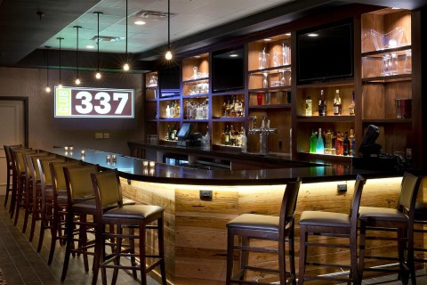 Bar club 337 Standaard kamer Doubletree by Hilton Lafayette