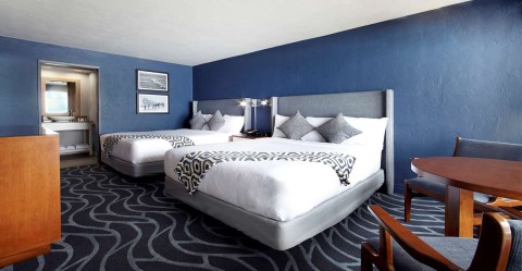 Monterey Tides Guestroom