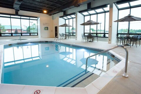 Pool Drury Inn
