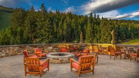 Patio met vuurplaats in Park City, Utah