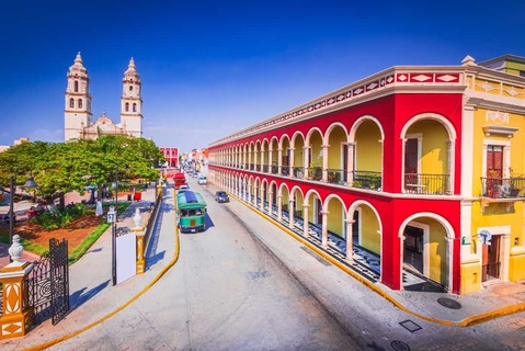 Het pittoreske Plaza de la Independencia, in Campeche mexico