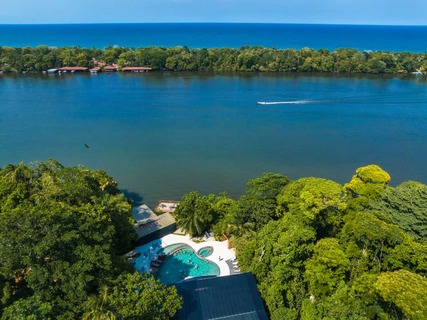 Tortuguero Village, costa rica
