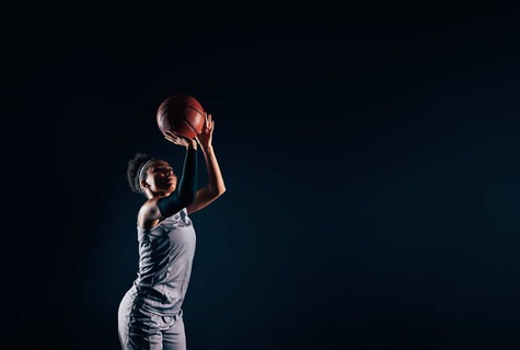 Professionele vrouwelijke basketbalspeler