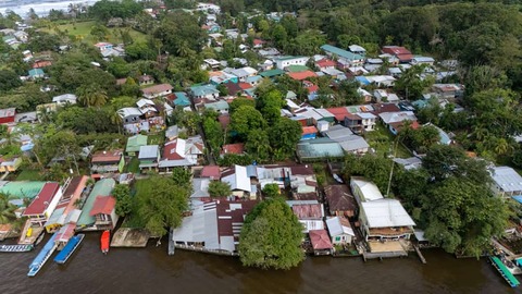 Tortuguero Village, Costa Rica