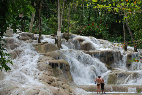 Koppel bij Dunn's River Falls, Jamaica