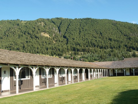 Virginian Lodge