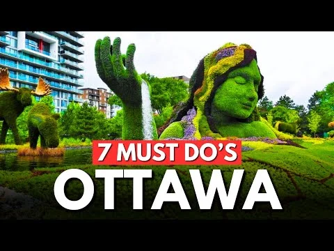 Levensgrote beelden bekleed met gras en bloemen in een park in Ottawa, met de tekst 7 must do's Ottawa