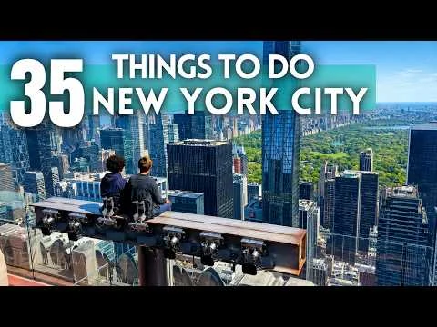 Videothumbnail met twee mensen op een hoog uitkijkplatform boven de skyline en Central Park van New York